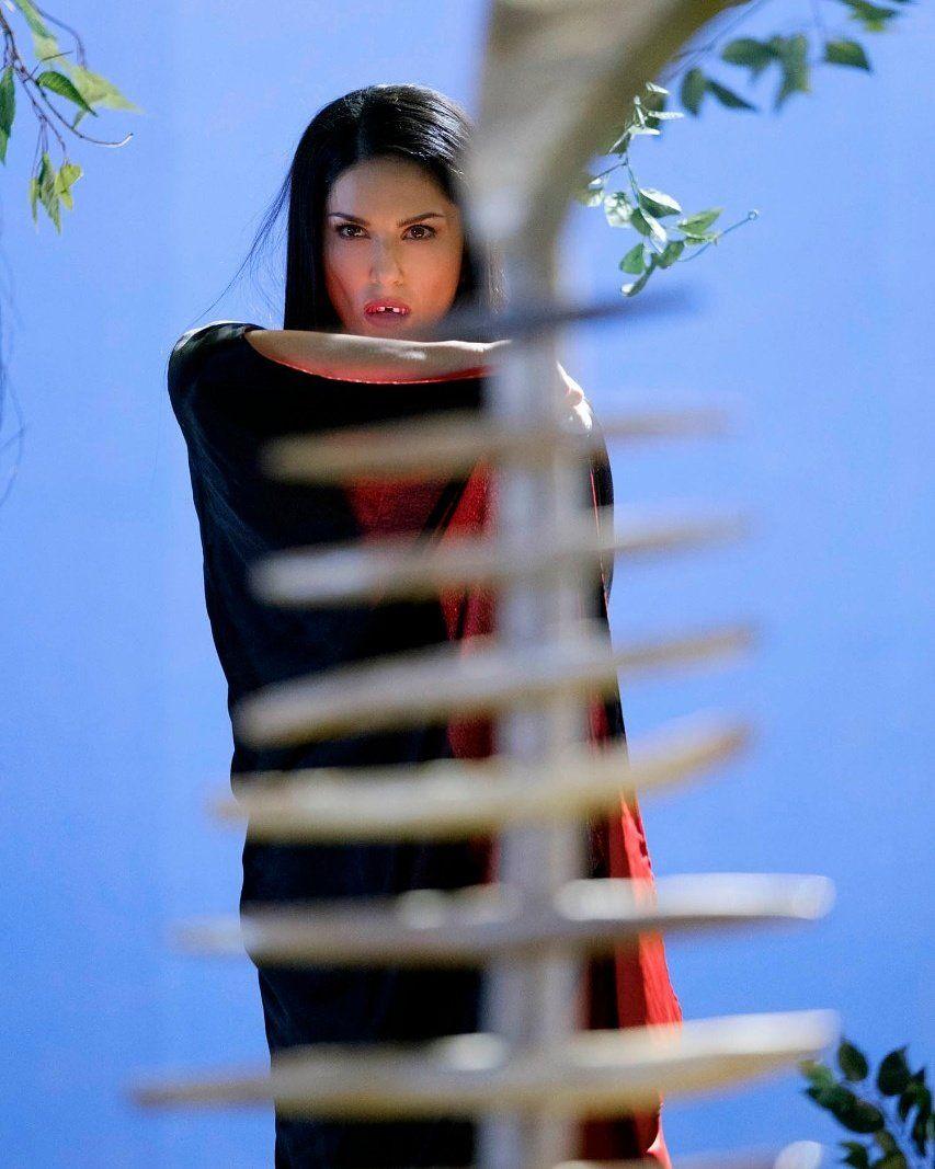 Actress Sunny Leone New 2018 Photo Stills