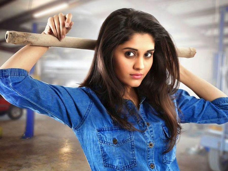 Actress Surabhi Latest Hot & Spicy Unseen Pictures