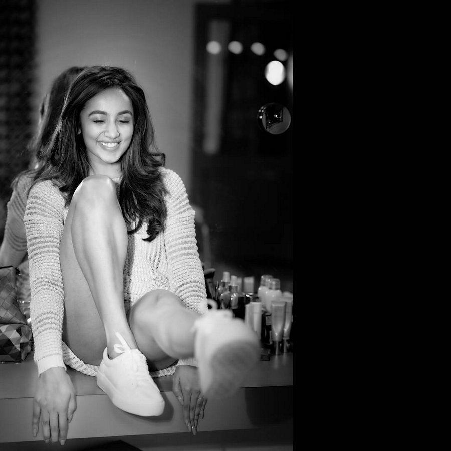 Actress Tejaswi Madivada New Photoshoot Stills