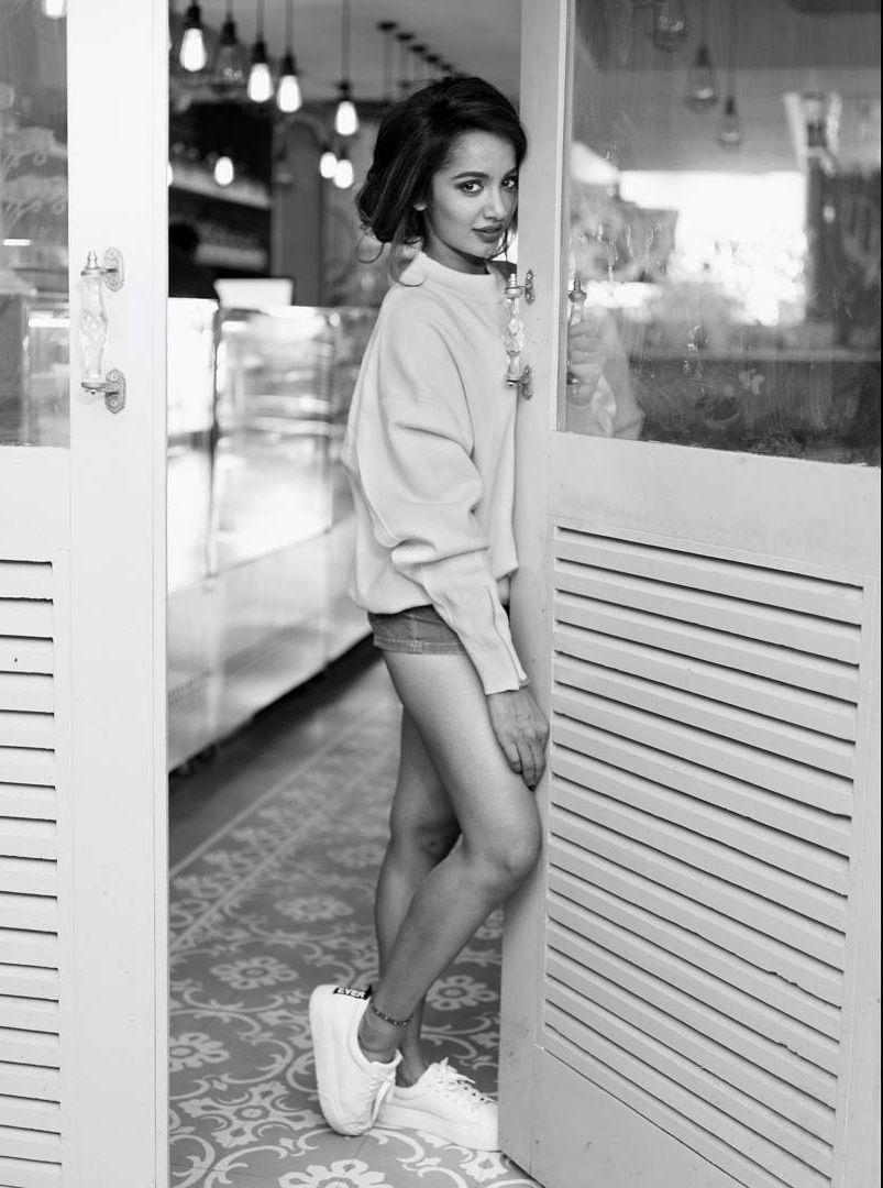 Actress Tejaswi Madivada New Photoshoot Stills