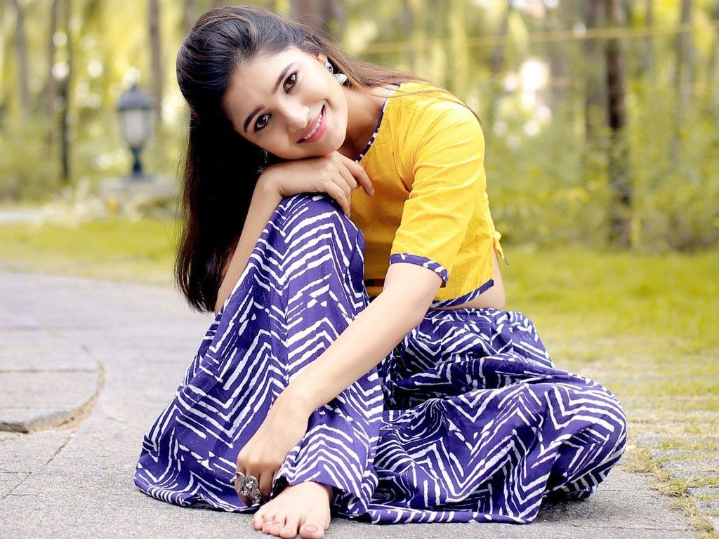 Actress Vani Bhojan Latest Photoshoot Stills