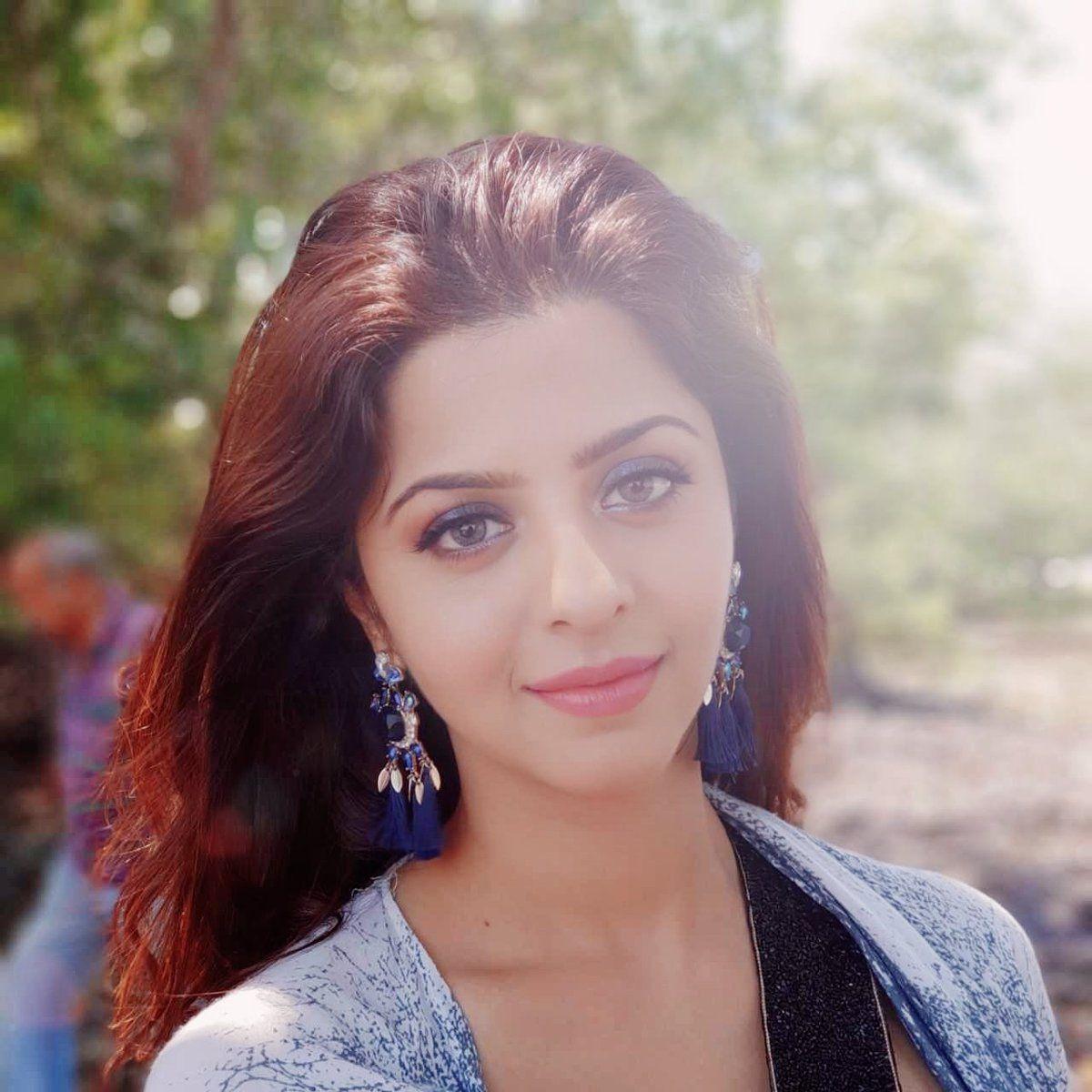 Actress Vedhika Latest Unseen Photo Stills
