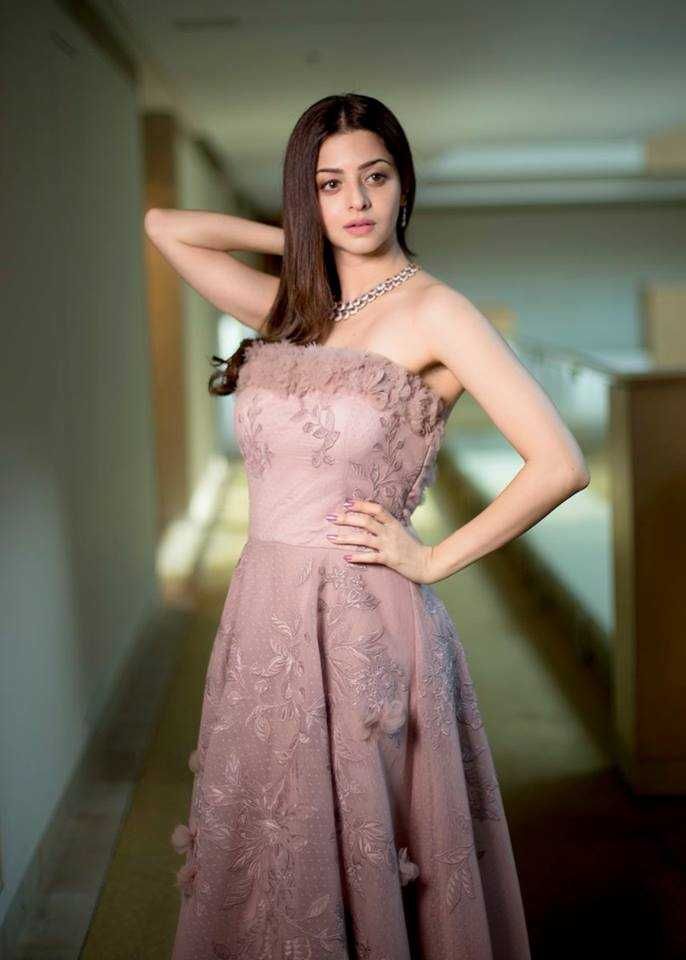 Actress Vedhika New Pictures