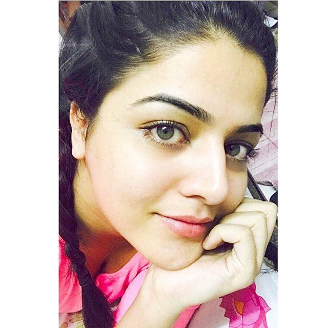 Actress Wamiqa Gabbi Never Seen Hot & Spicy Photos Collections