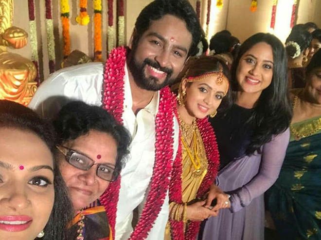 Actress bhavana naveen marriage photos