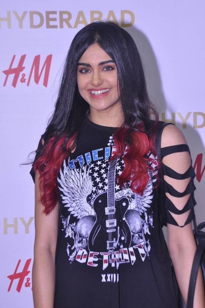 Adah Sharma Stills At H And M Store Launch
