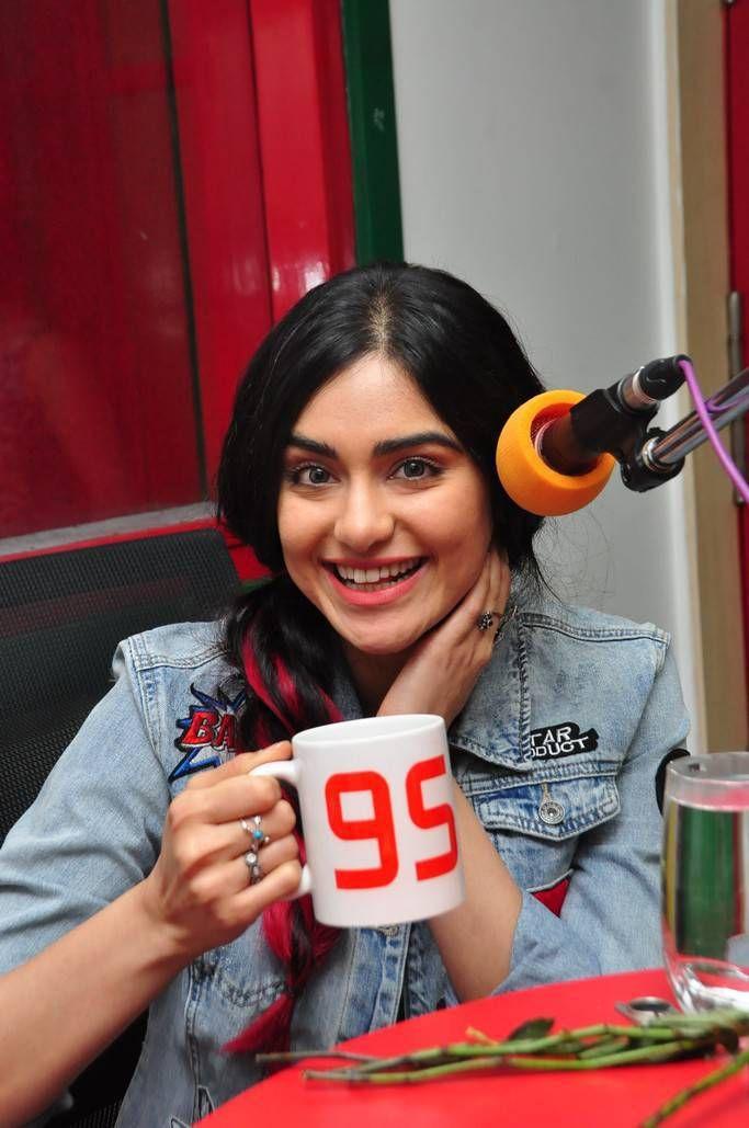 Adah Sharma Stills At Radio Mirchi For Commando 2 Promotions