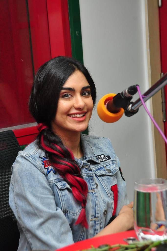 Adah Sharma Stills At Radio Mirchi For Commando 2 Promotions