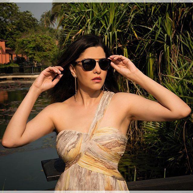 Aditi Govitrikar Latest Unseen Hot Photoshoot Stills