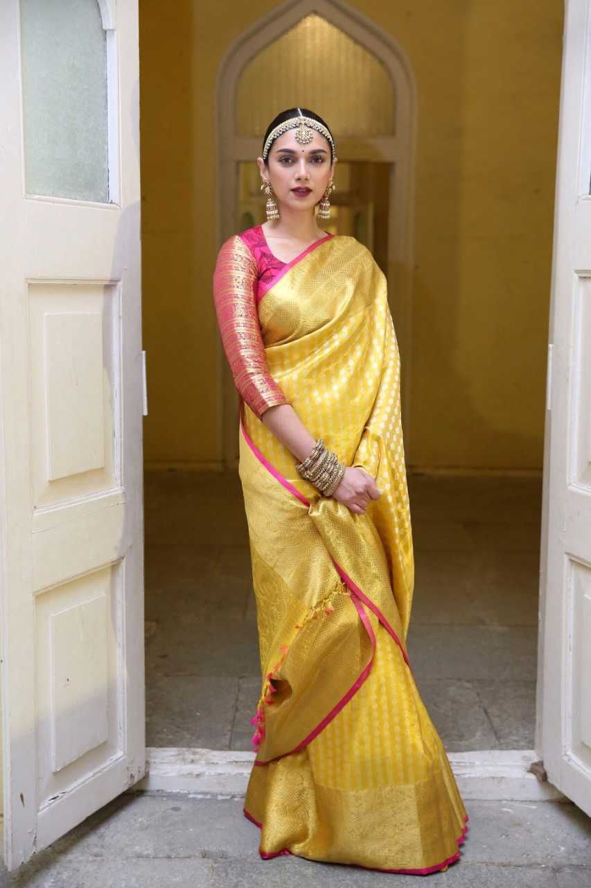 Aditi Rao Hydari Latest Saree Photos