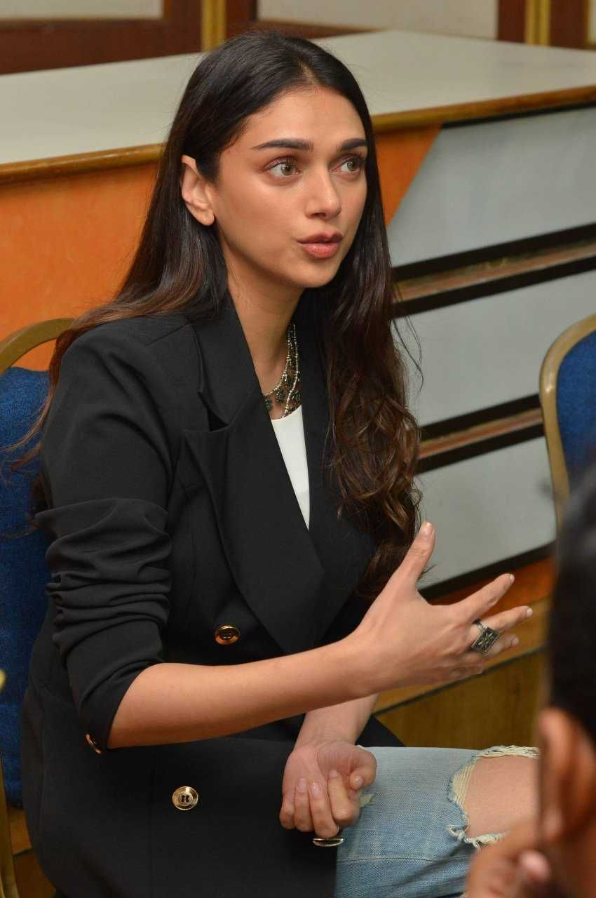 Aditi Rao Hydari New Photoshoot
