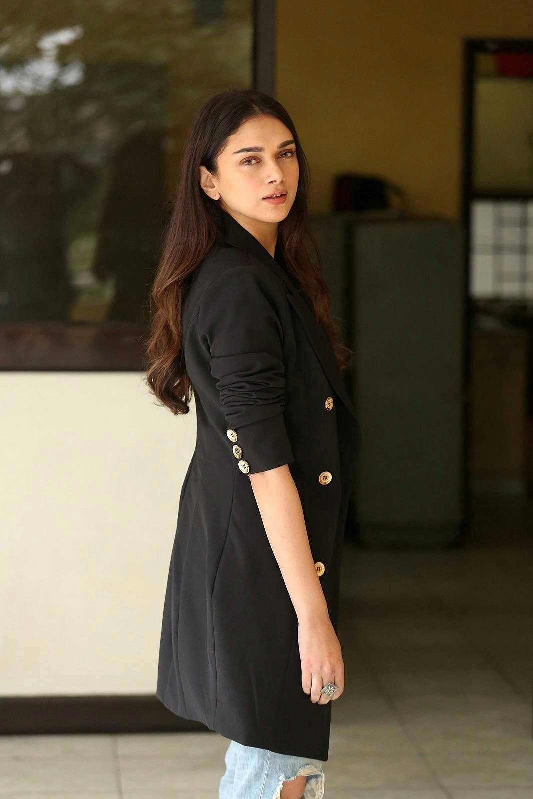 Aditi Rao Hydari New Photoshoot