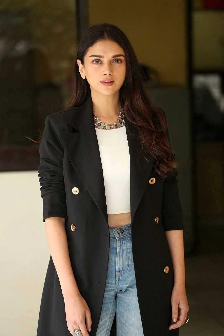 Aditi Rao Hydari New Photoshoot