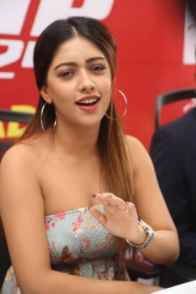 Agnyathavasi Heroine Anu Emmanuel Face Dress Slip, Latest Photo Stills