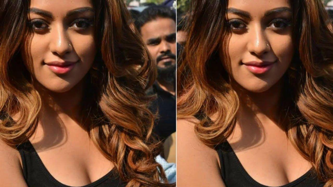 Agnyathavasi Heroine Anu Emmanuel Face Dress Slip, Latest Photo Stills