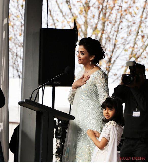 Aishwarya Rai Bachchan & Aaradhya at IFFM 2017 Photos