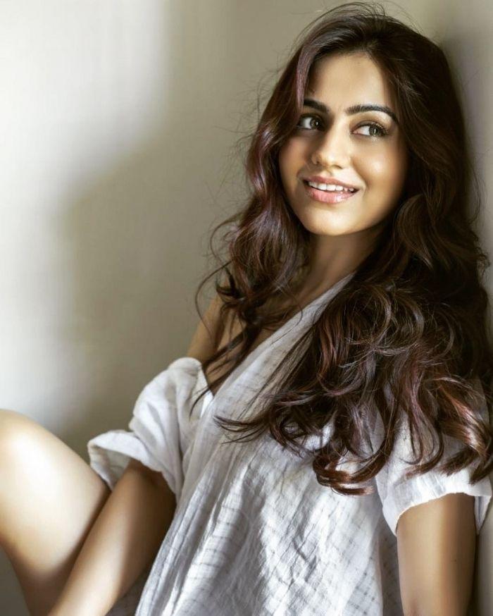 Aksha Pardasany Latest Photoshoot Stills