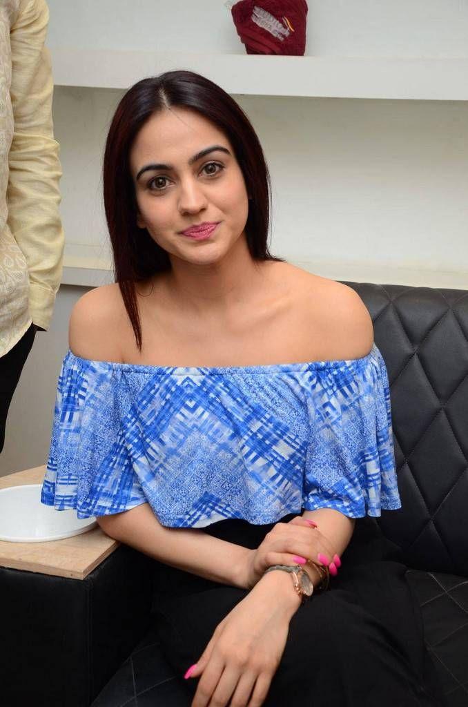 Aksha Studio 11 Salon Launch Stills