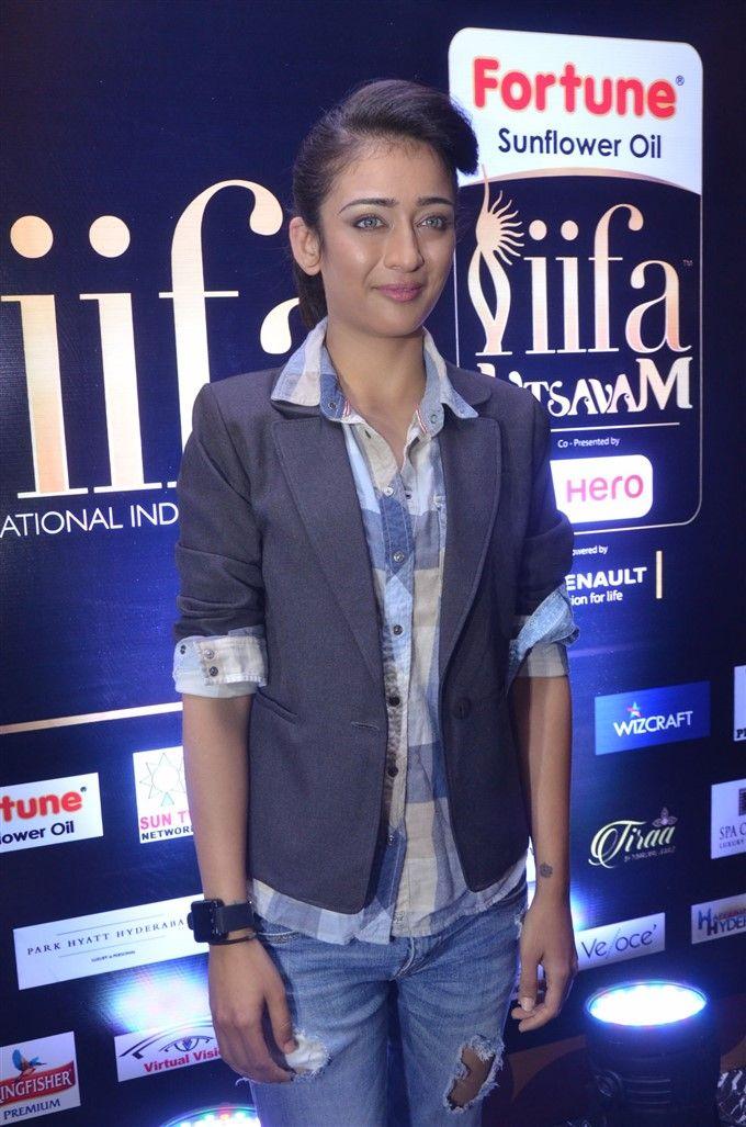 Akshara Haasan Stills At IFFA Awards 2017 Press Meet