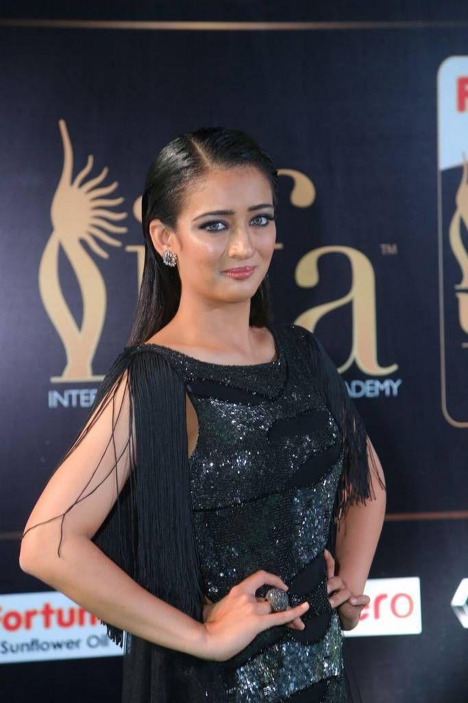 Akshara Haasan Stills At IIFA Awards 2017