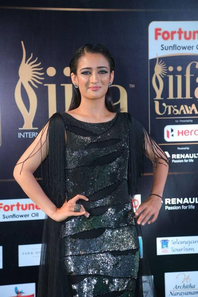 Akshara Haasan Stills At IIFA Awards 2017