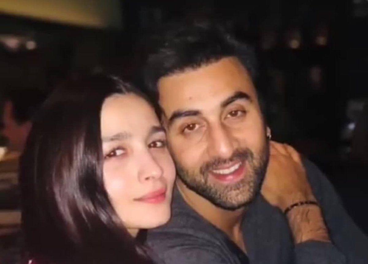 Alia Bhatt Spends a time with Ranbir's family