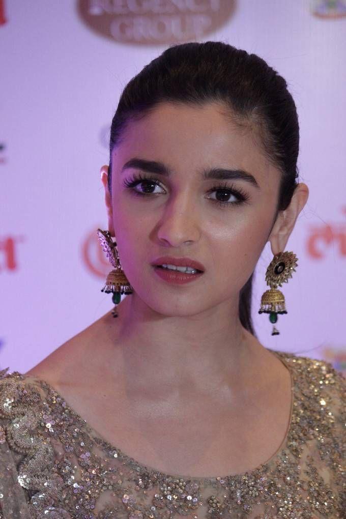 Alia Bhatt Stills At 4th Edition Lokmat Maharashtrian Awards 2017