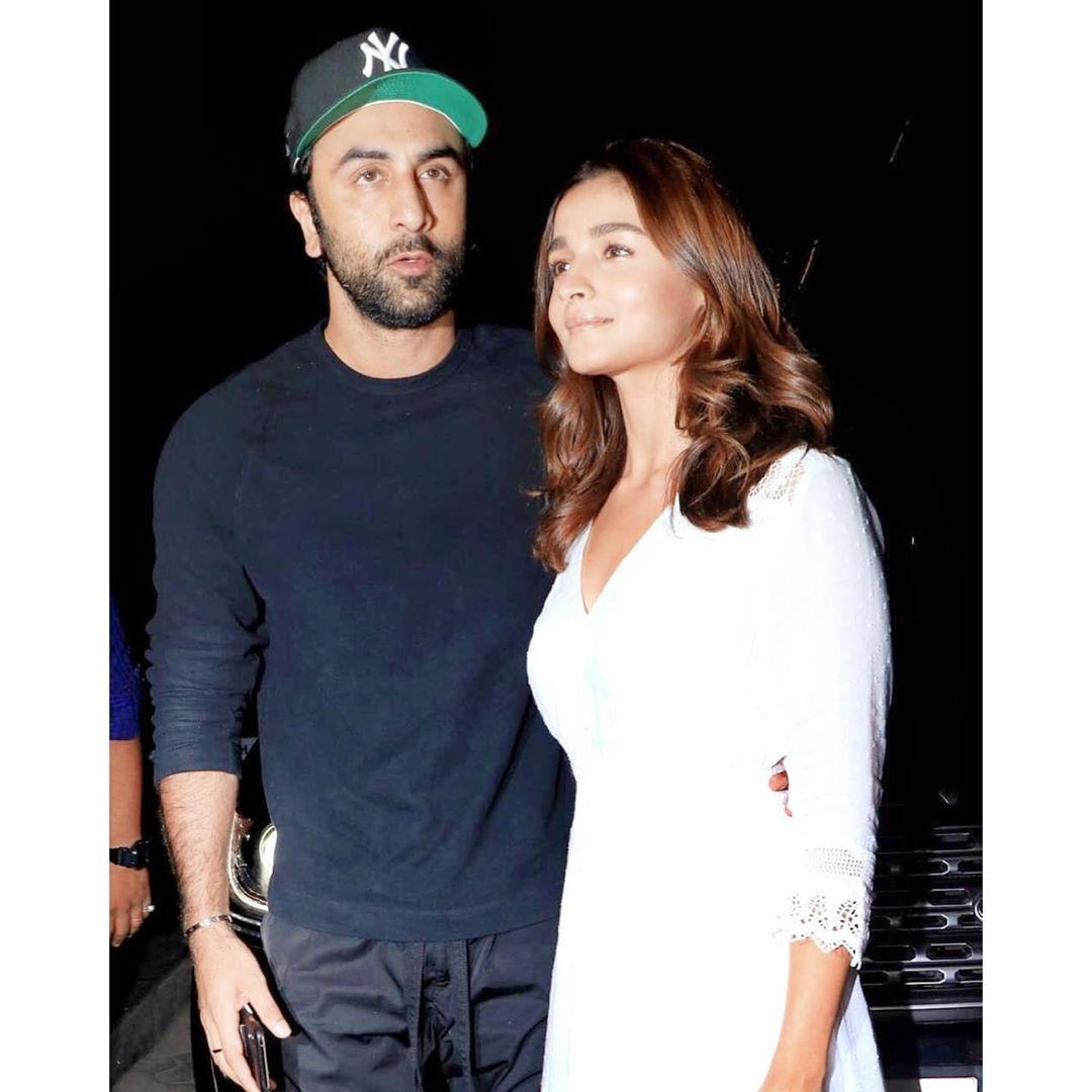 Alia Bhatt spotted with her Boyfriend Ranbir Kapoor