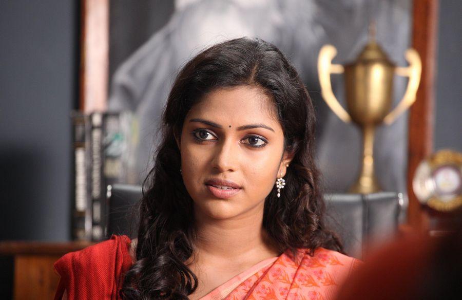 Amala Paul HOT & SEXY Close UP Wallpapers