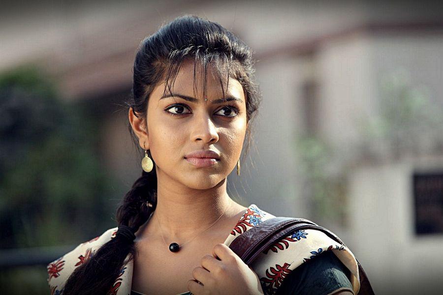 Amala Paul HOT & SEXY Close UP Wallpapers