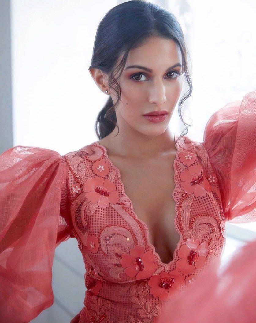 Amyra Dastur Latest Photos