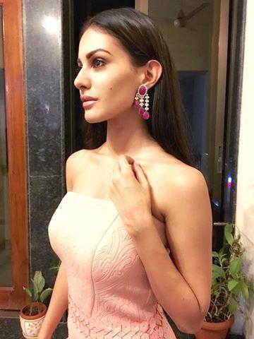 Amyra Dastur Sexy Photos