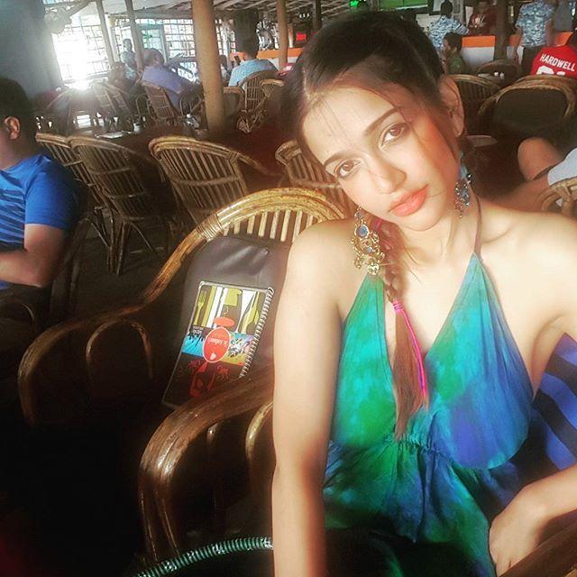 Anaika Soti enjoys her vacation Unseen Hot Photos