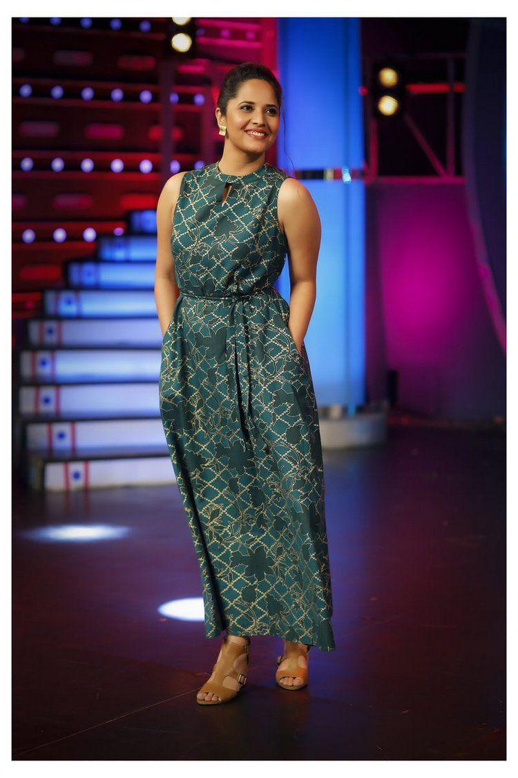 Anasuya Bharadwaj Latest New Stills