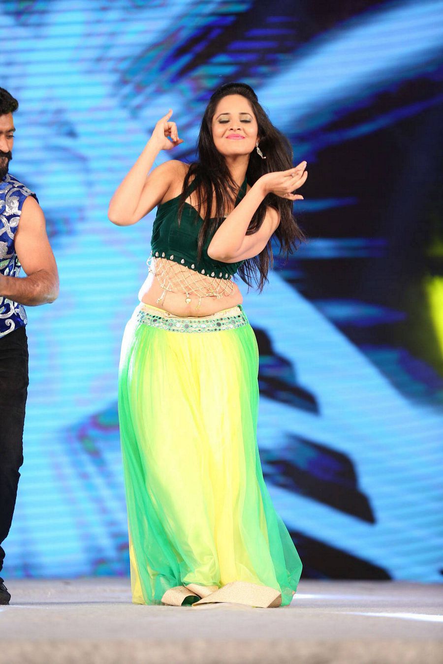 Anasuya Hot Dancing Photos