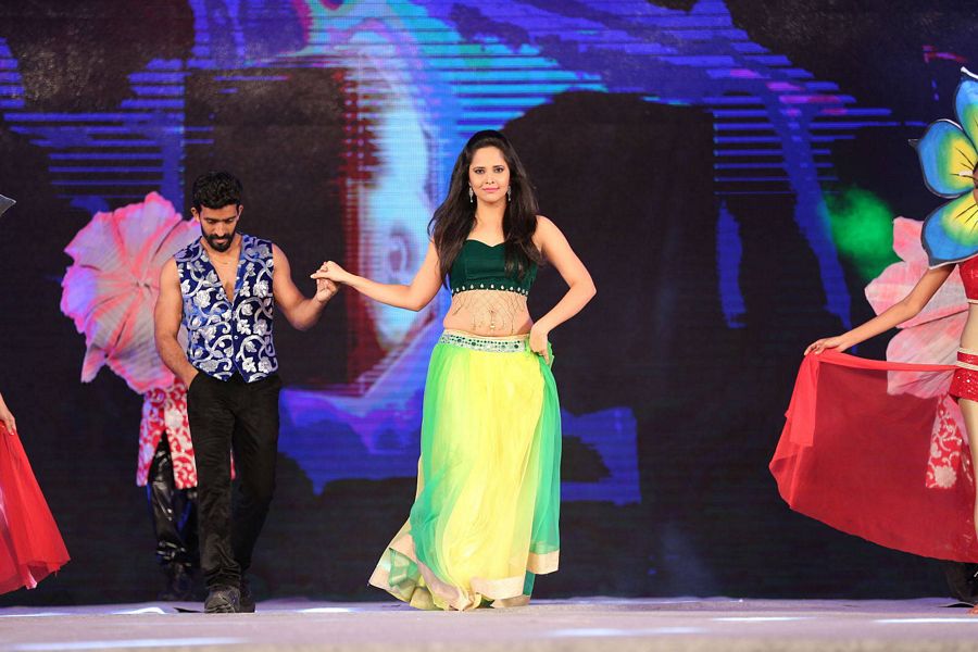 Anasuya Hot Dancing Photos