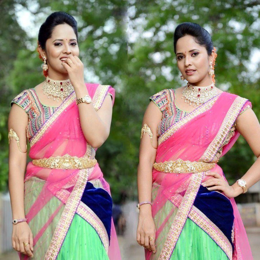 Anasuya’s stunning look in saree Latest Photos