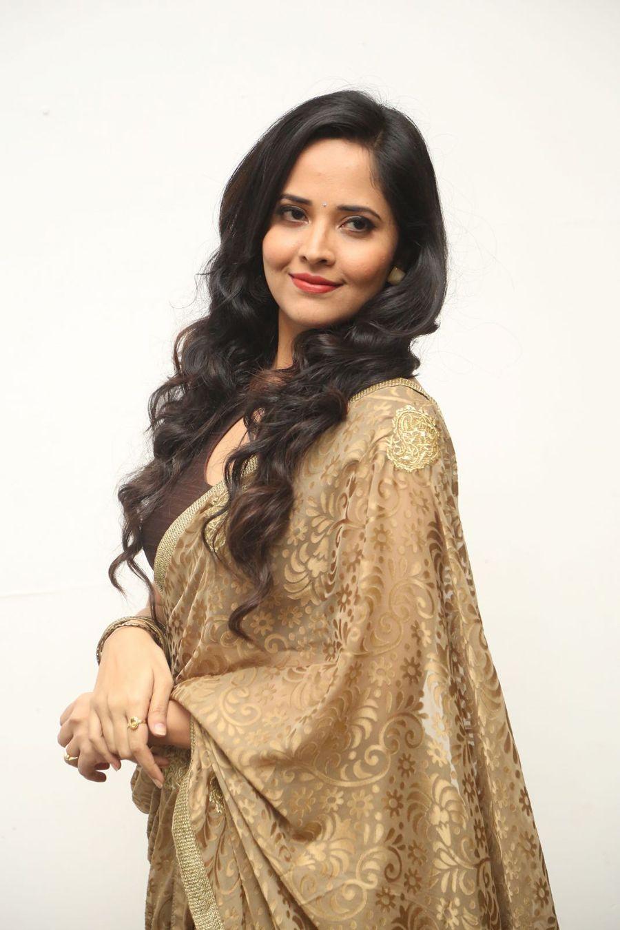 Anchor Anasuya Stills at Nirmala Convent Audio Launch