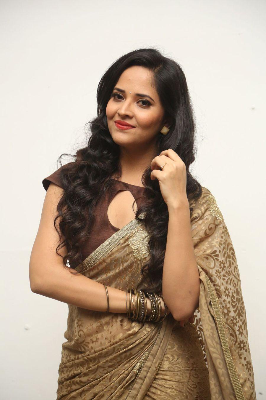 Anchor Anasuya Stills at Nirmala Convent Audio Launch