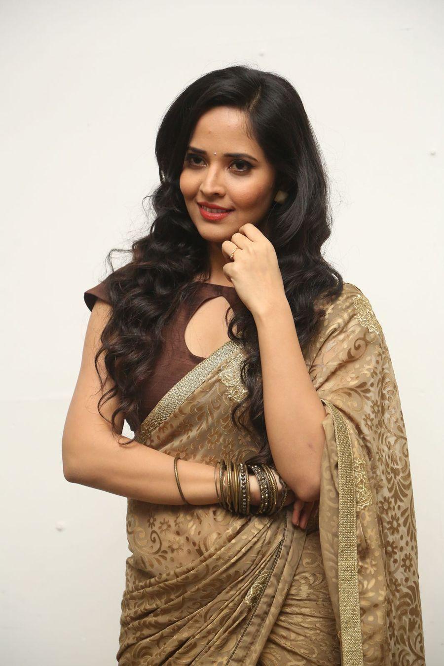 Anchor Anasuya Stills at Nirmala Convent Audio Launch