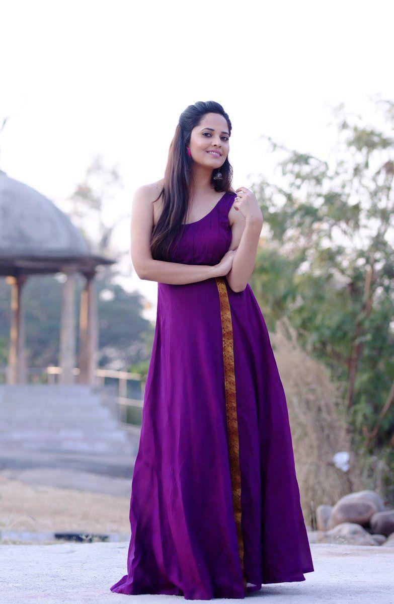 Anchor Anasuya looks vibrant in Latest Photo Stills