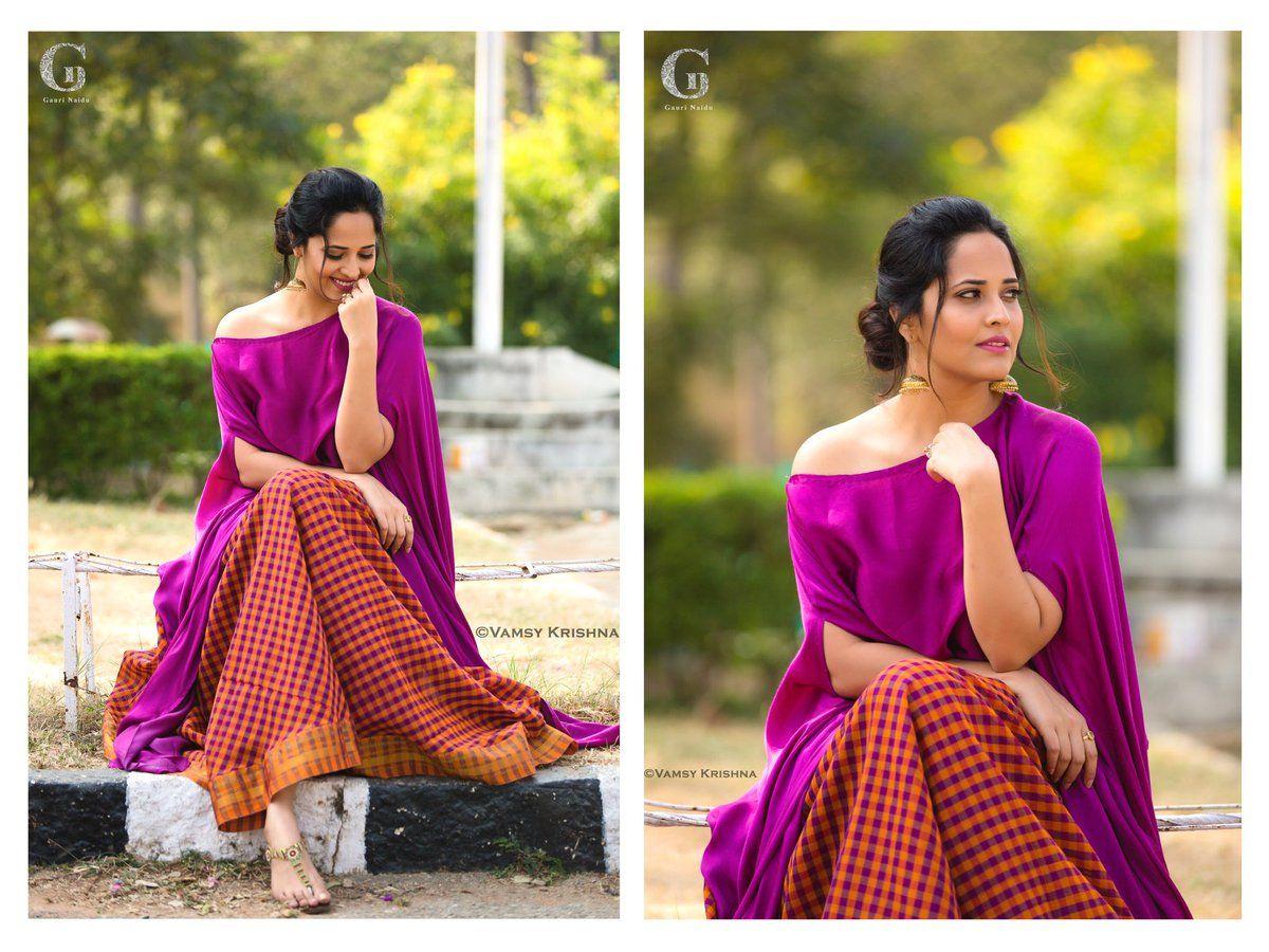 Anchor Anasuya looks vibrant in Latest Photo Stills