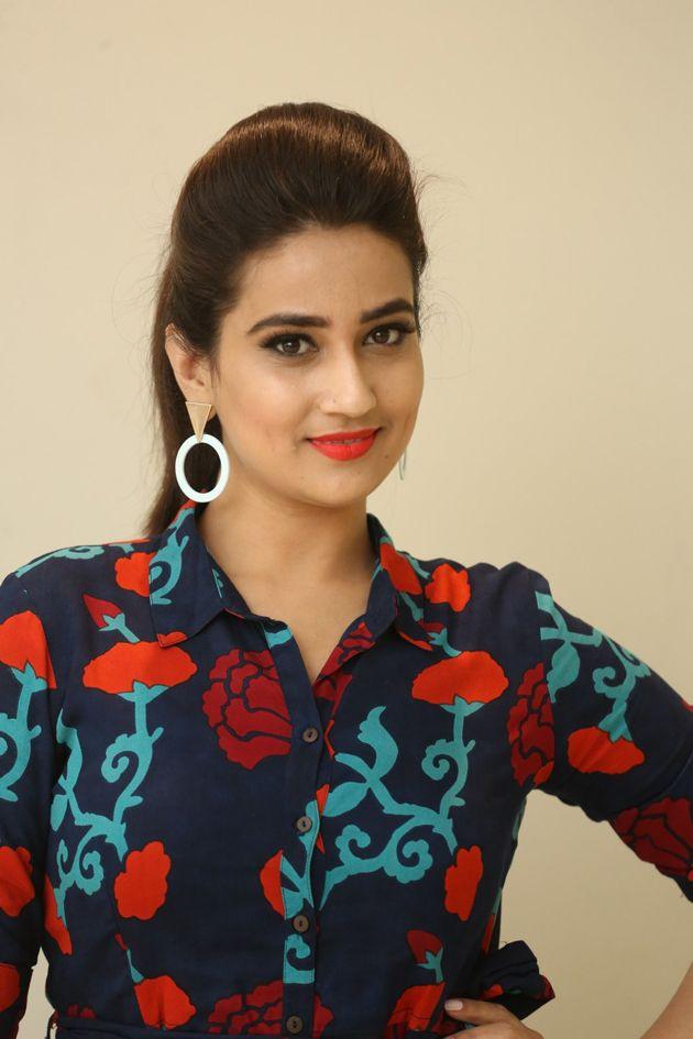 Anchor Manjusha Latest New Pics