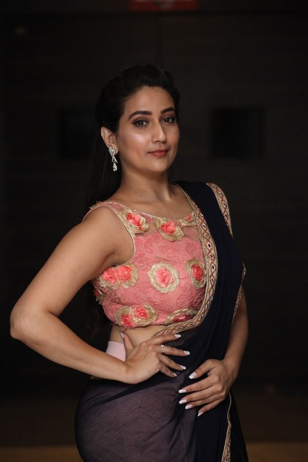 Anchor Manjusha New Clicks