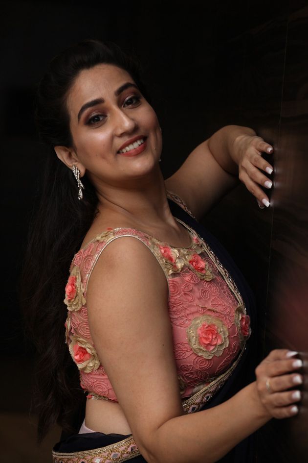 Anchor Manjusha New Clicks