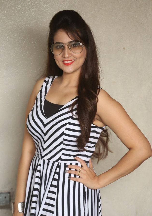 Anchor Manjusha Photoshoot