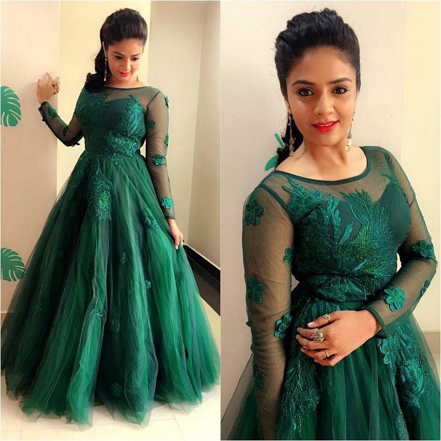 Anchor Sreemukhi Latest Photoshoot 2017 Stills