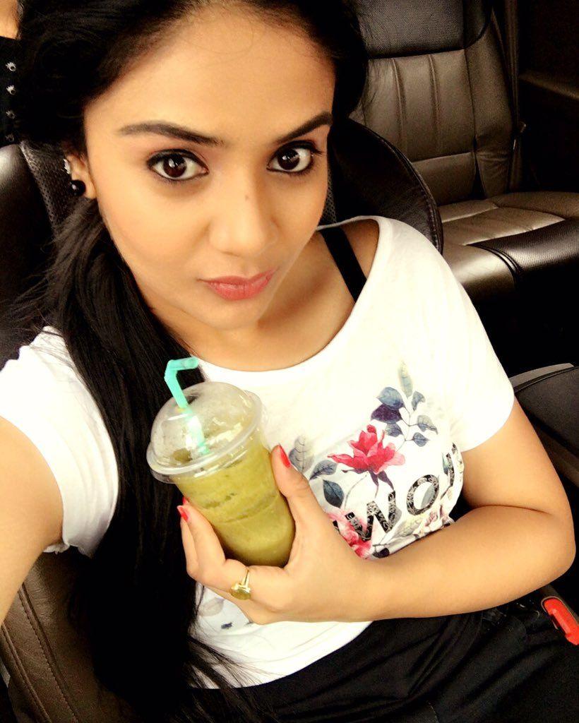 Anchor Sreemukhi Latest Photoshoot 2017 Stills