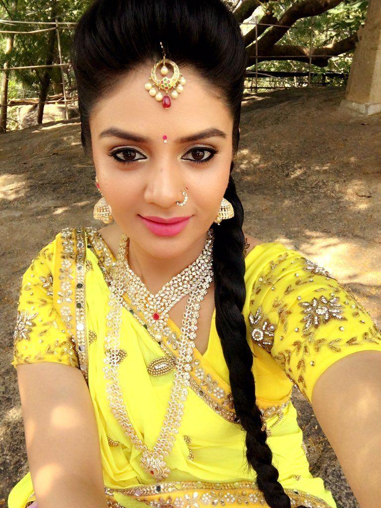 Anchor Sreemukhi Latest Photoshoot 2017 Stills