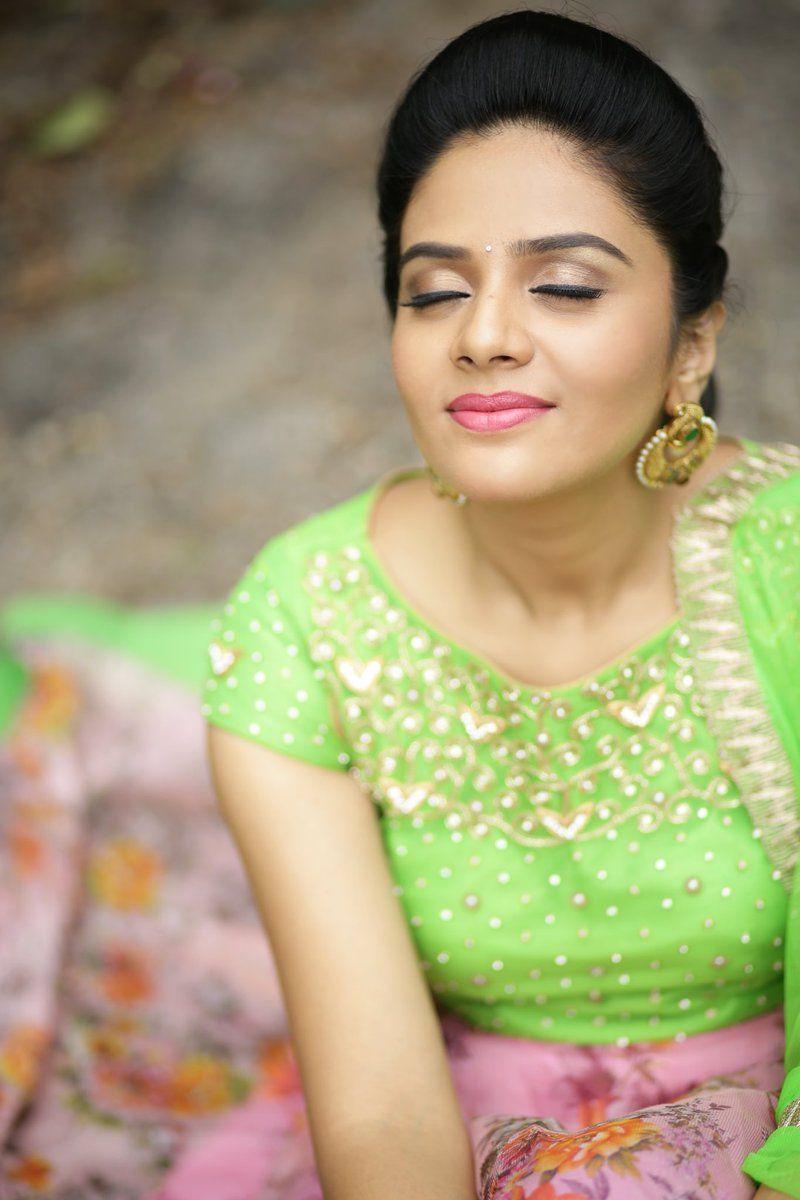 Anchor Sreemukhi Latest Photoshoot 2017 Stills